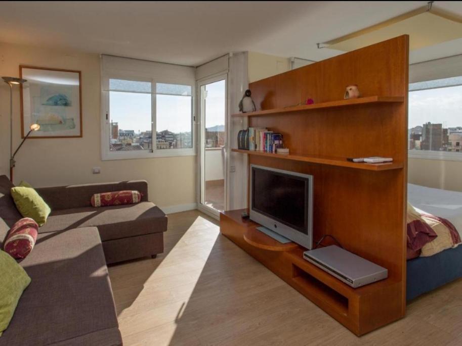 Gaudi Views Apartment Barcelona Ngoại thất bức ảnh