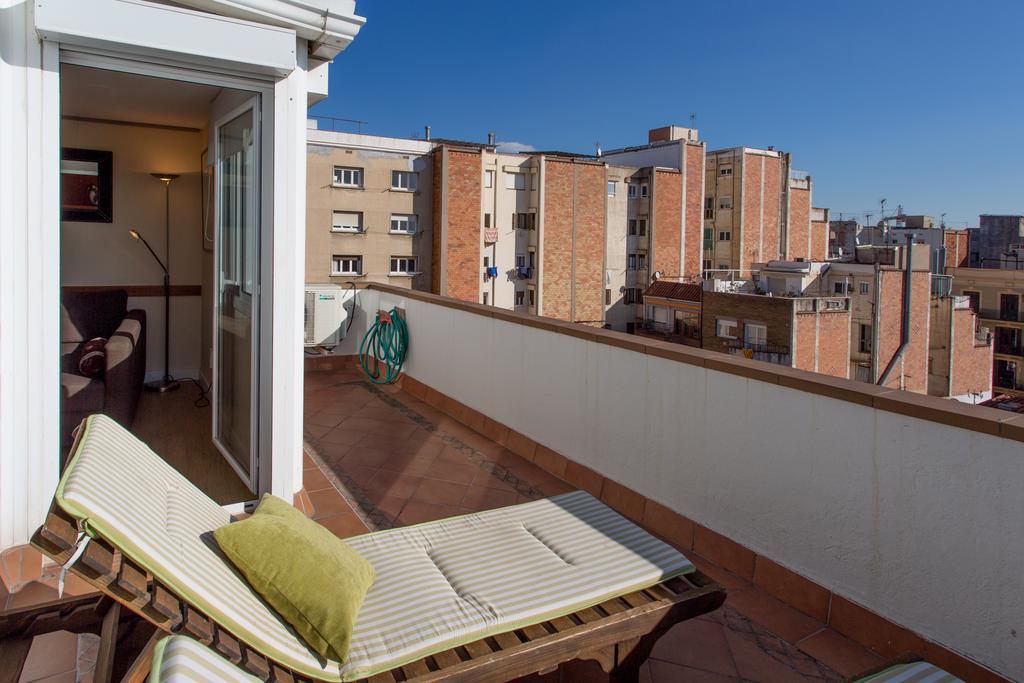 Gaudi Views Apartment Barcelona Ngoại thất bức ảnh