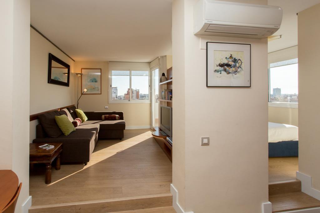 Gaudi Views Apartment Barcelona Ngoại thất bức ảnh