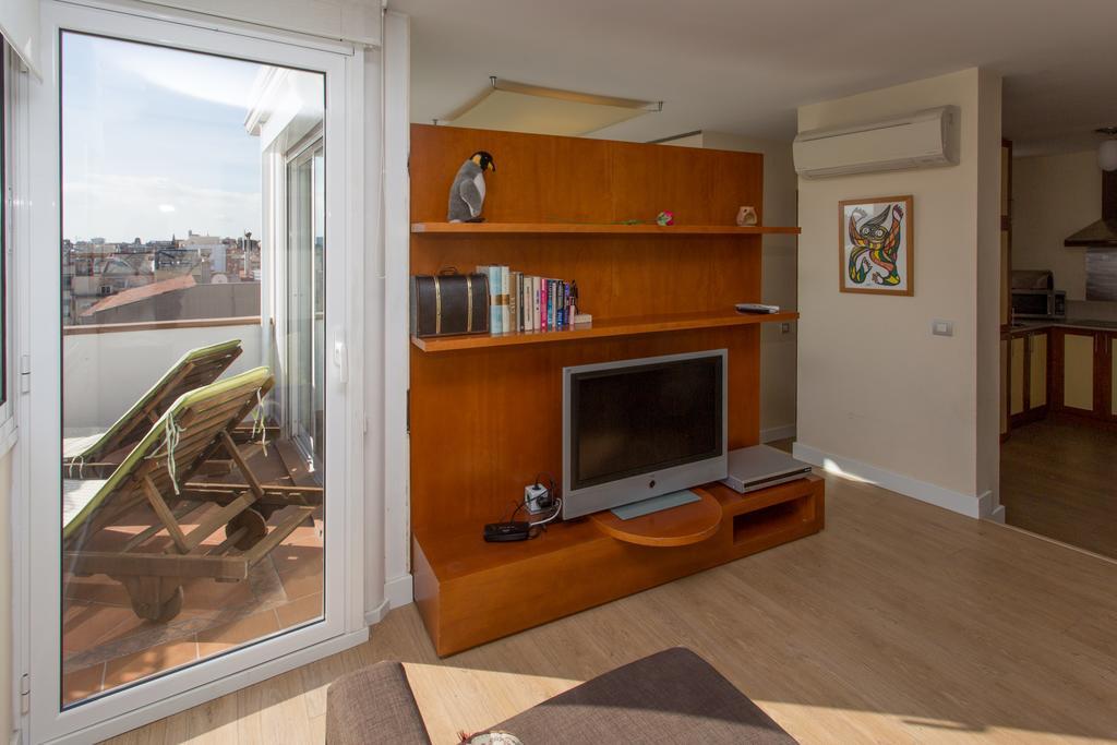 Gaudi Views Apartment Barcelona Ngoại thất bức ảnh