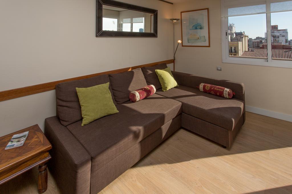 Gaudi Views Apartment Barcelona Ngoại thất bức ảnh