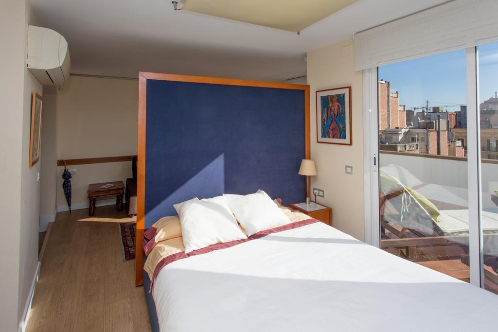 Gaudi Views Apartment Barcelona Ngoại thất bức ảnh