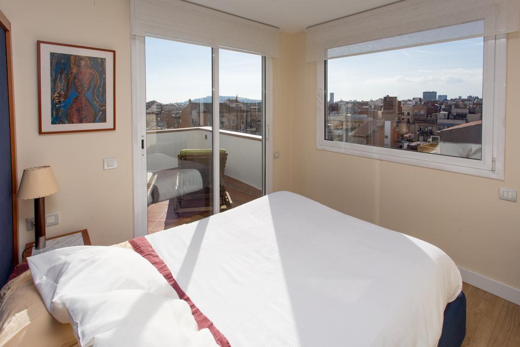 Gaudi Views Apartment Barcelona Ngoại thất bức ảnh
