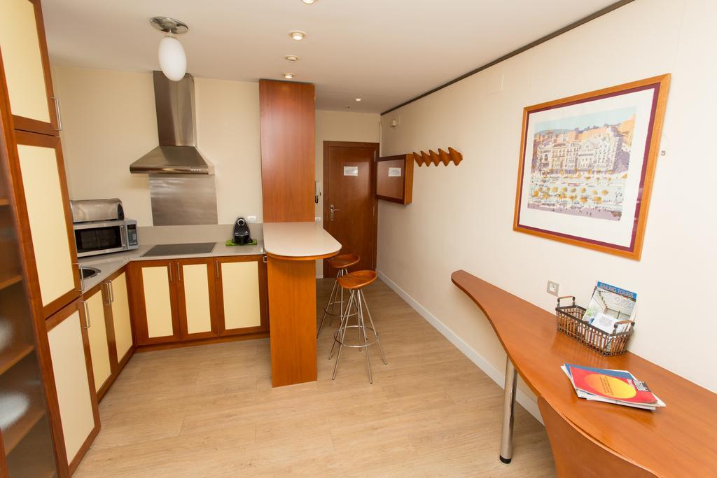 Gaudi Views Apartment Barcelona Ngoại thất bức ảnh