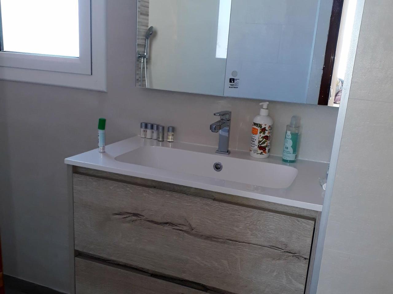 Gaudi Views Apartment Barcelona Ngoại thất bức ảnh